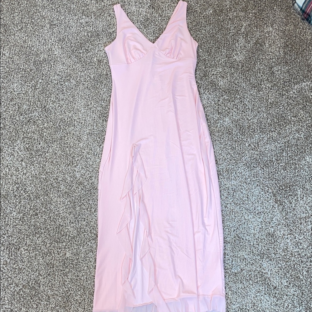 Sleeveless Pink Maxi Dress with V-Neck